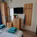 Apartment Turquoise 2 *